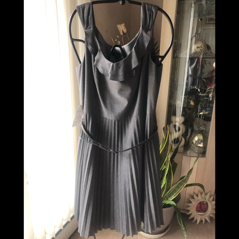 Tahari NWT Grey Pleated Dress
